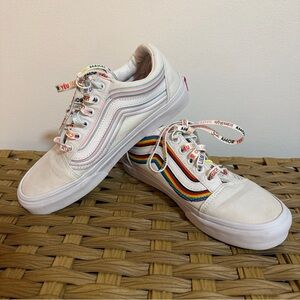 VANS - OLD SKOOL - PRIDE RAINBOW SKATE SNEAKER - White Rainbow LGBTQ+ Inclusive
